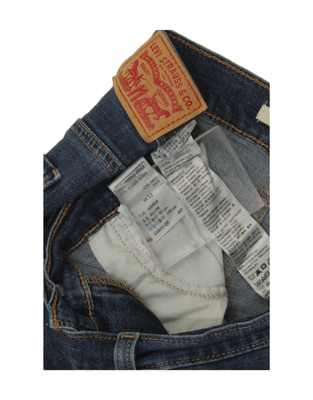 LEVI'S Womens Mid Rise Denim Shorts W32 Large Blue Cotton Vintage Levi's and Second-Hand Levi's from Messina Hembry 