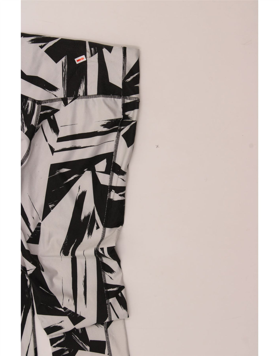 NIKE Womens Dri Fit Leggings UK 14 Medium  Black Geometric Polyester Vintage Nike and Second-Hand Nike from Messina Hembry 