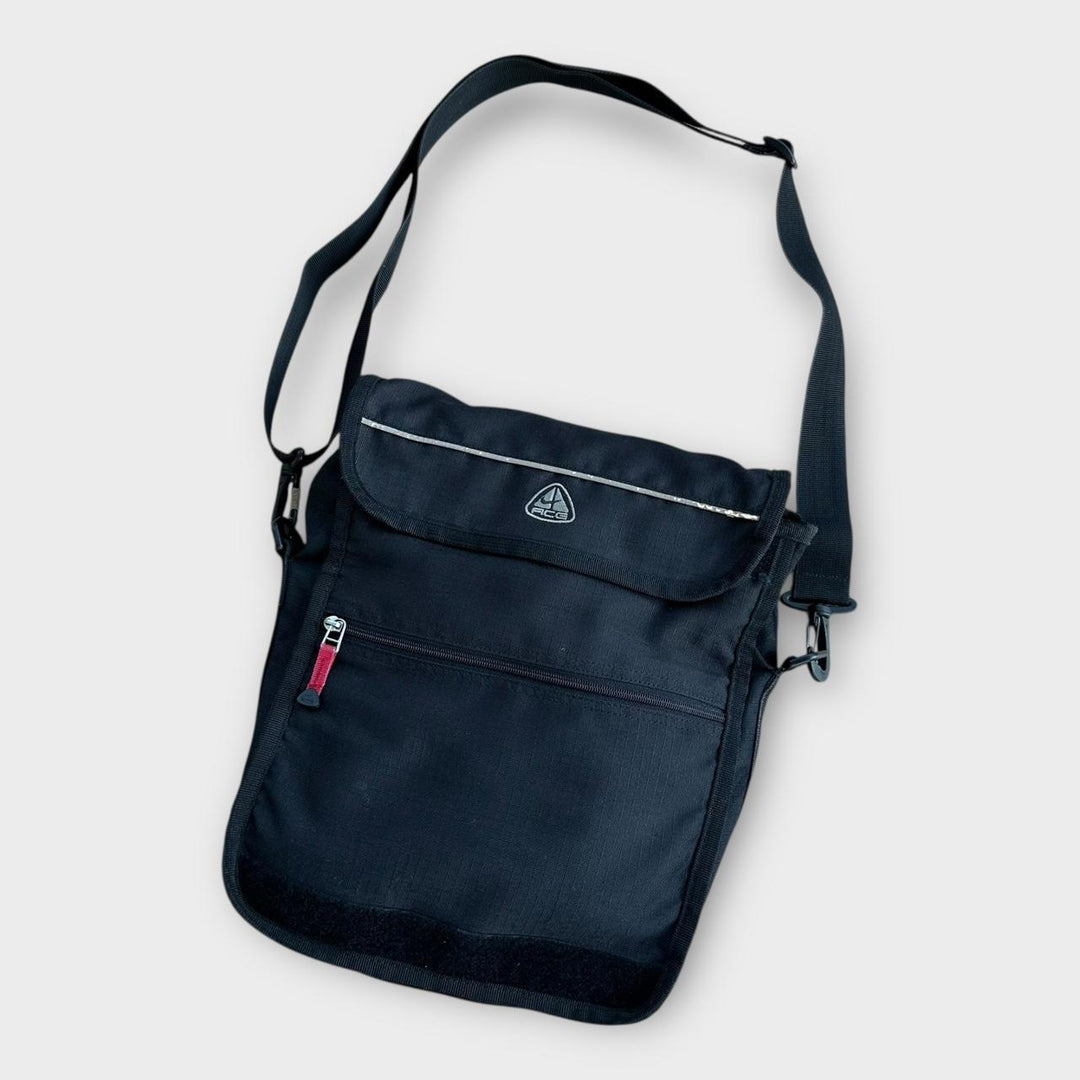 Y2K Nike ACG sidetaske - one size