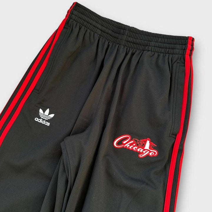Baggy Adidas joggers - små (elastisk med snøre)