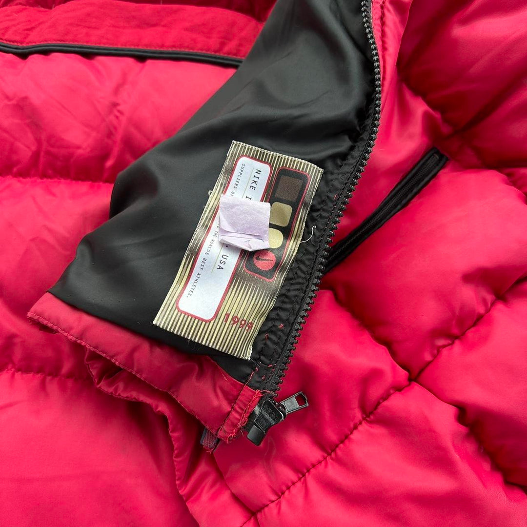 Vintage Nike pufferjakke - medium