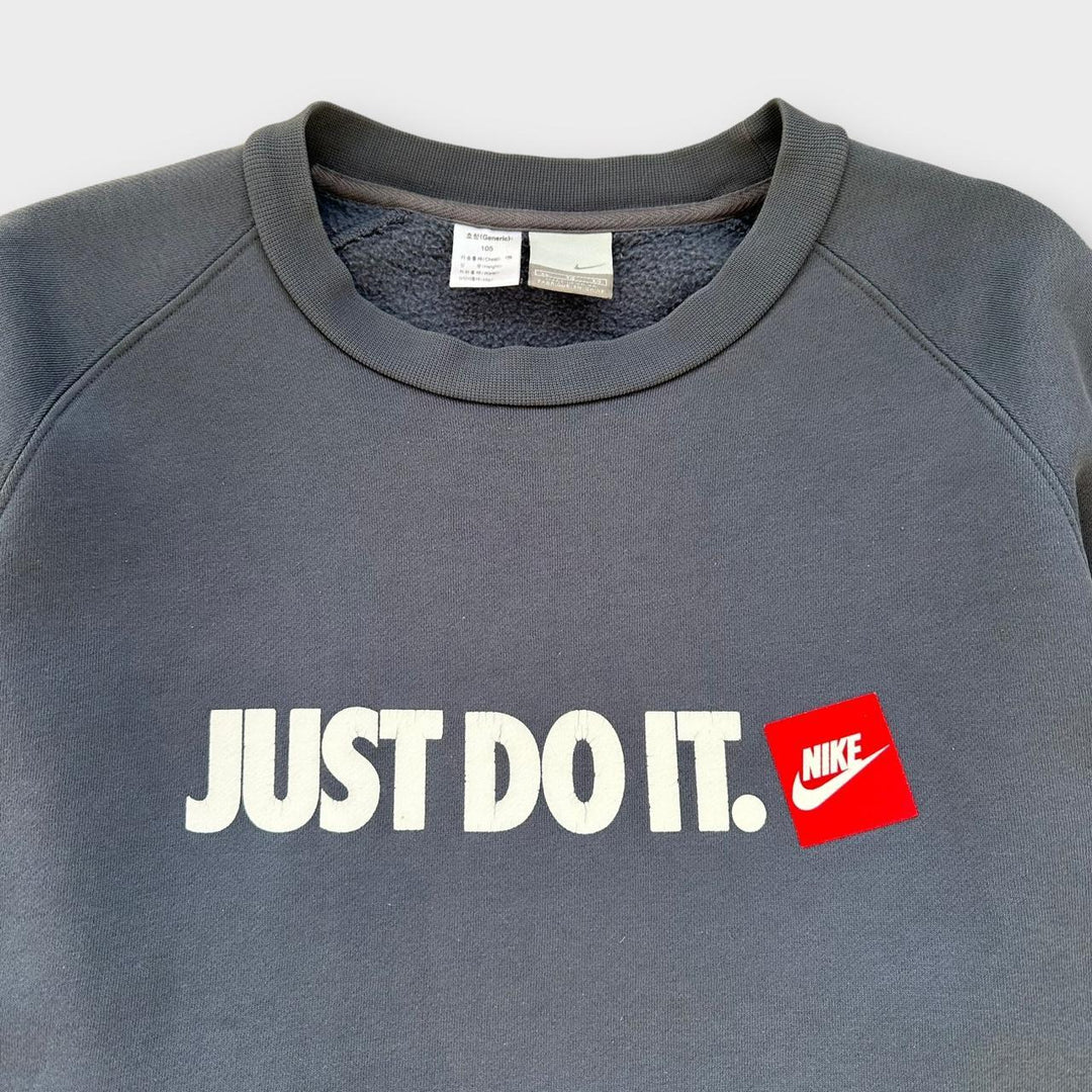 Vintage Nike spell out sweatshirt - medium