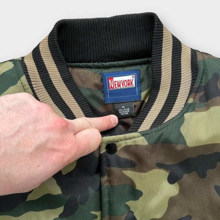 Vintage New York camouflage bomberjakke - XL (passer som en XXL)