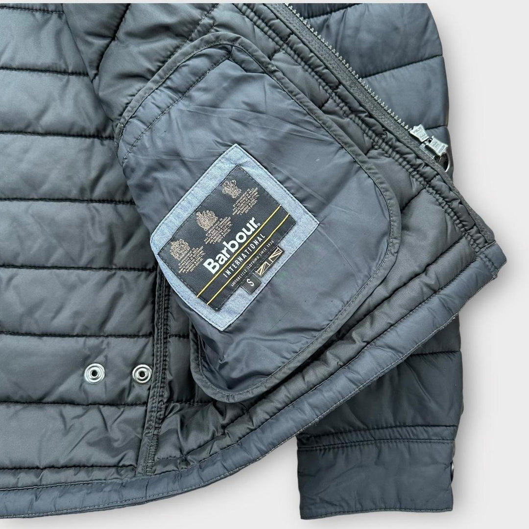 Barbour international pufferjakke - lille