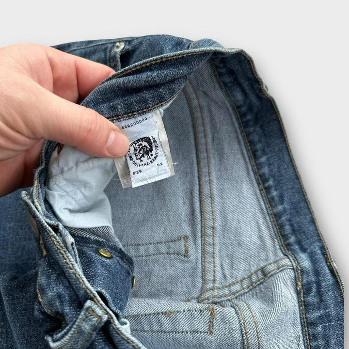 Vintage Diesel jeans - talje 32 tommer