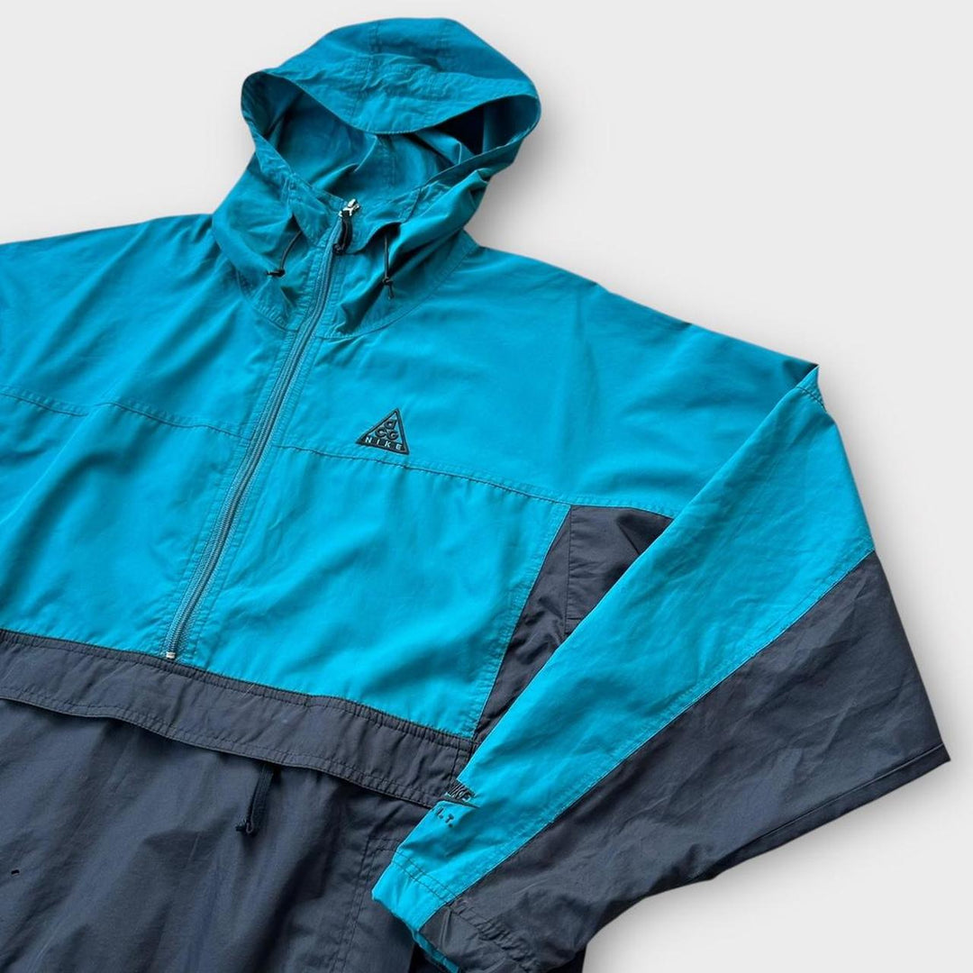 Nike ACG pakbar jakke - medium (passer som en stor)