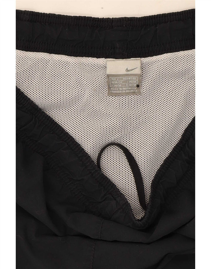 Nike Sportsshorts til mænd Large Sort
