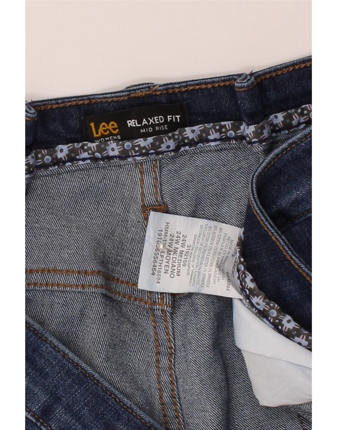 LEE Womens Plus Size Mid Rise Denim Shorts US 22 2XL W48 L20 Blue Vintage Lee and Second-Hand Lee from Messina Hembry 