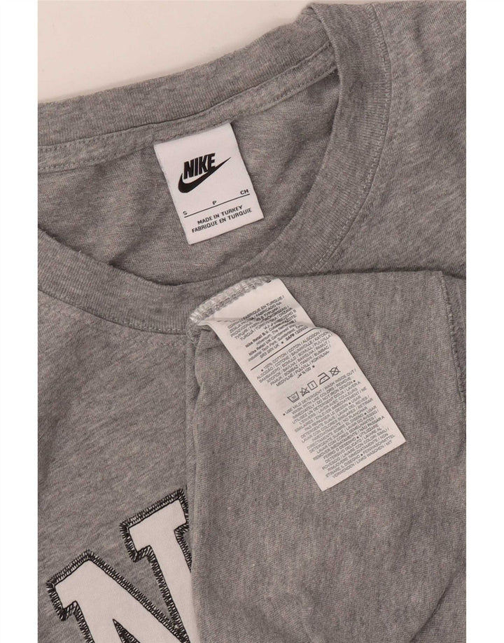 Nike grafisk t-shirt top til mænd, lille grå stribet bomuld