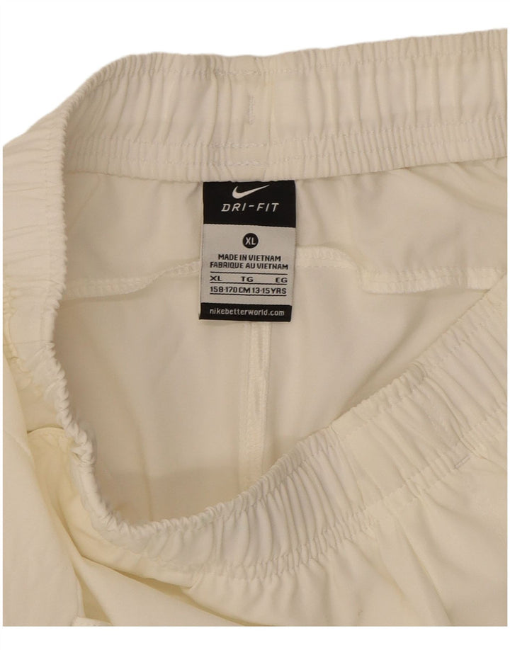 NIKE Boys Sport Shorts 13-14 Years XL Off White Polyester