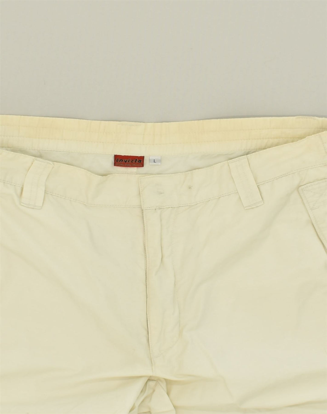 INVICTA Mens Bermuda Shorts Large W34  Beige Cotton | Vintage Invicta | Thrift | Second-Hand Invicta | Used Clothing | Messina Hembry 