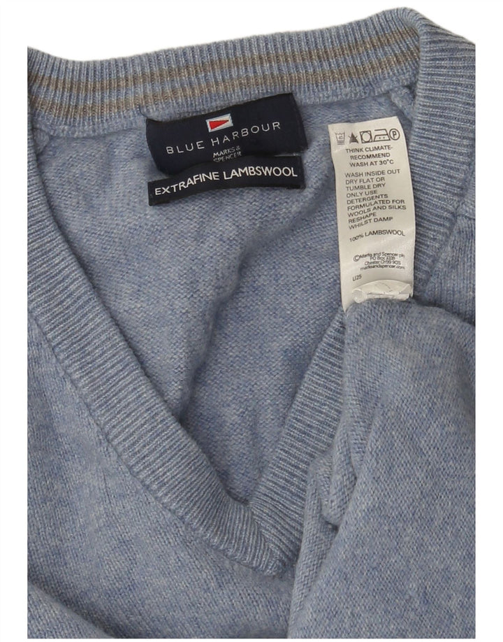 Marks & Spencer Herre Blue Harbor V-hals sweater Medium Blue