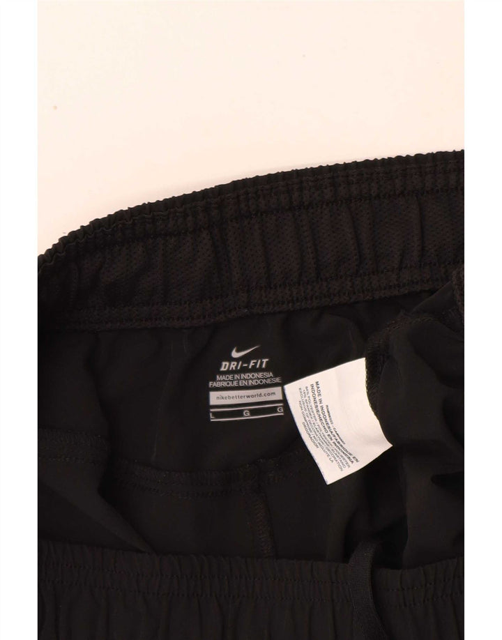 Nike Herre Dri Fit sportsshorts, store sorte polyester