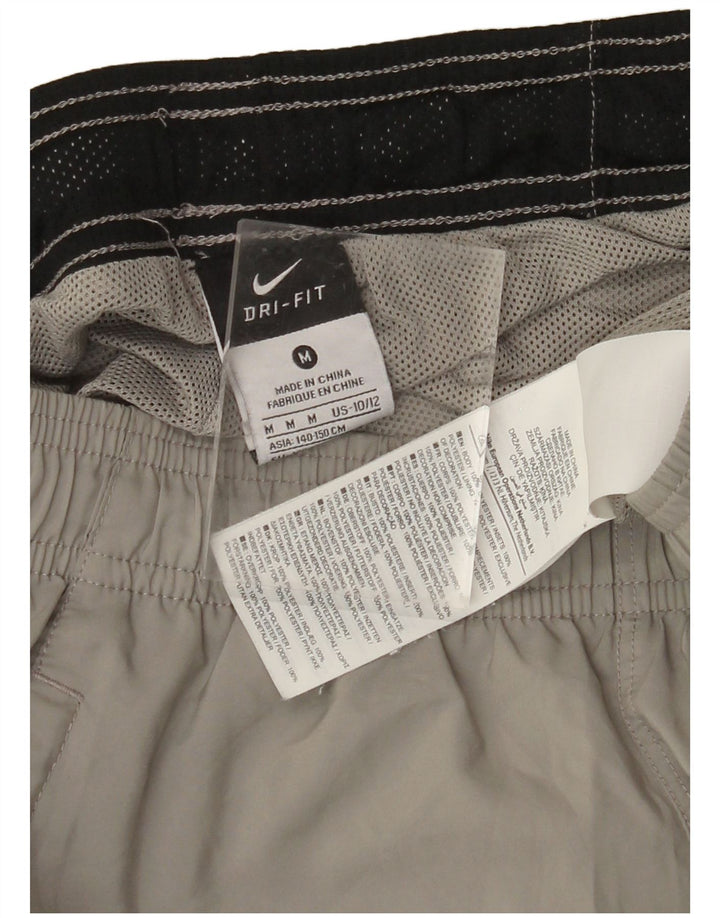 NIKE Sportsshorts til drenge 10-11 år Medium Grey Colourblock Sports