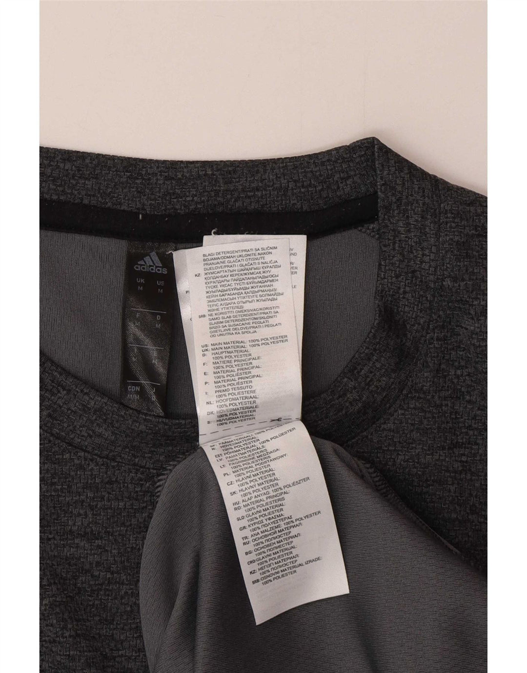 Adidas grafisk t-shirt til mænd, mellemgrå flækket polyester