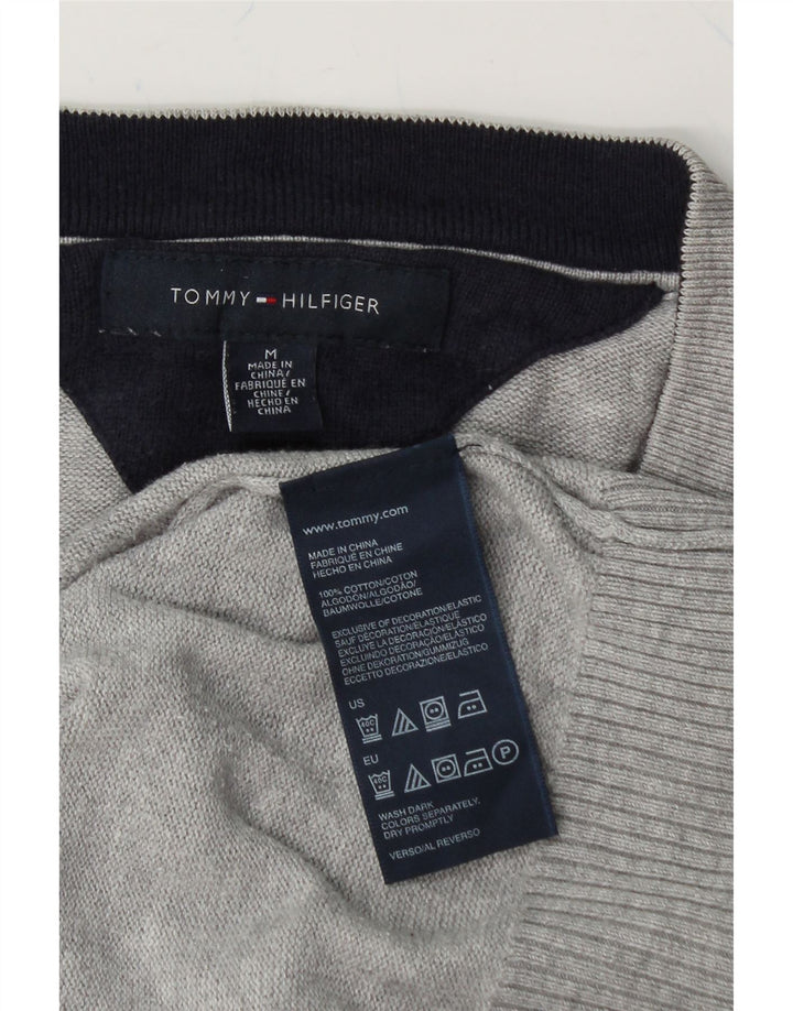 TOMMY HILFIGER Mens V-Neck Jumper Sweater Large Grey Cotton Vintage Tommy Hilfiger and Second-Hand Tommy Hilfiger from Messina Hembry 