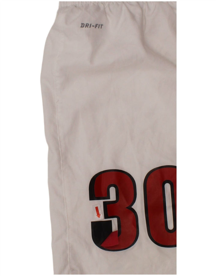 NIKE Dri Fit grafiske sportsshorts til drenge 12-13 år, store hvide polyester