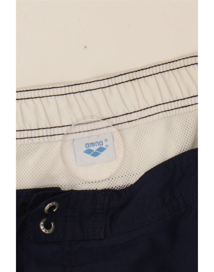 Arena Grafiske svømmeshorts til mænd Medium Navy Blue Colourblock