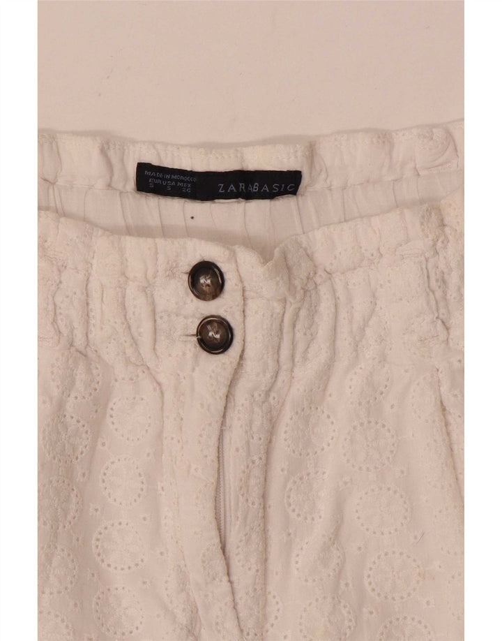 Zara Casual Shorts til kvinder Small W26 Hvid