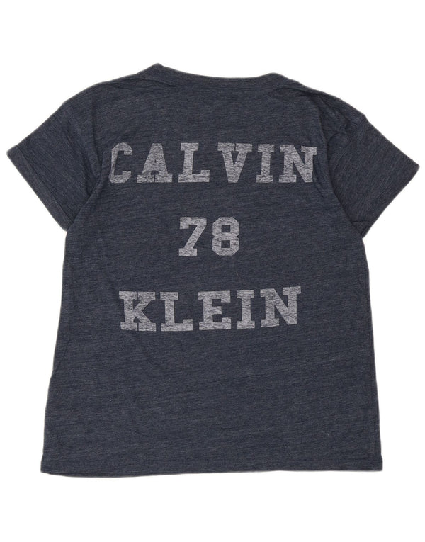 CALVIN KLEIN JEANS Grafisk T-shirt top til kvinder, UK 6 XS Marineblå Flecked