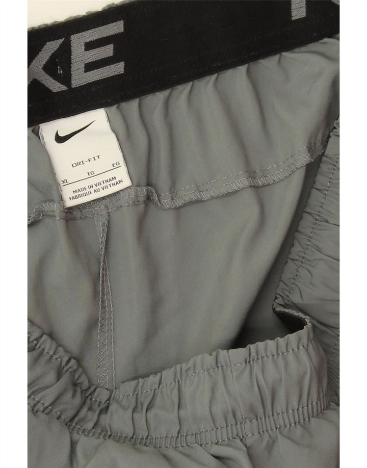 Nike Herre Dri Fit Sportshorts XL Grå Polyester