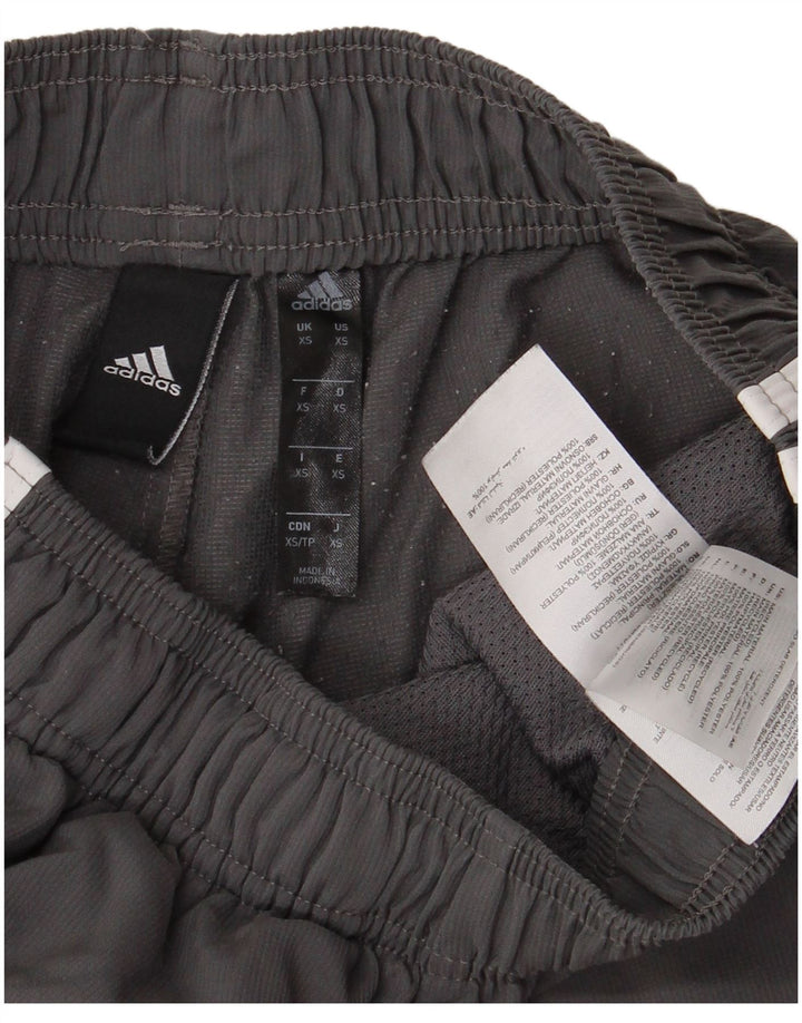 ADIDAS Sportsshorts til drenge 9-10 år XS Grå polyester