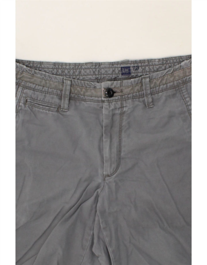 GAP Mens Chino Shorts W28 Small  Grey Cotton Vintage Gap and Second-Hand Gap from Messina Hembry 