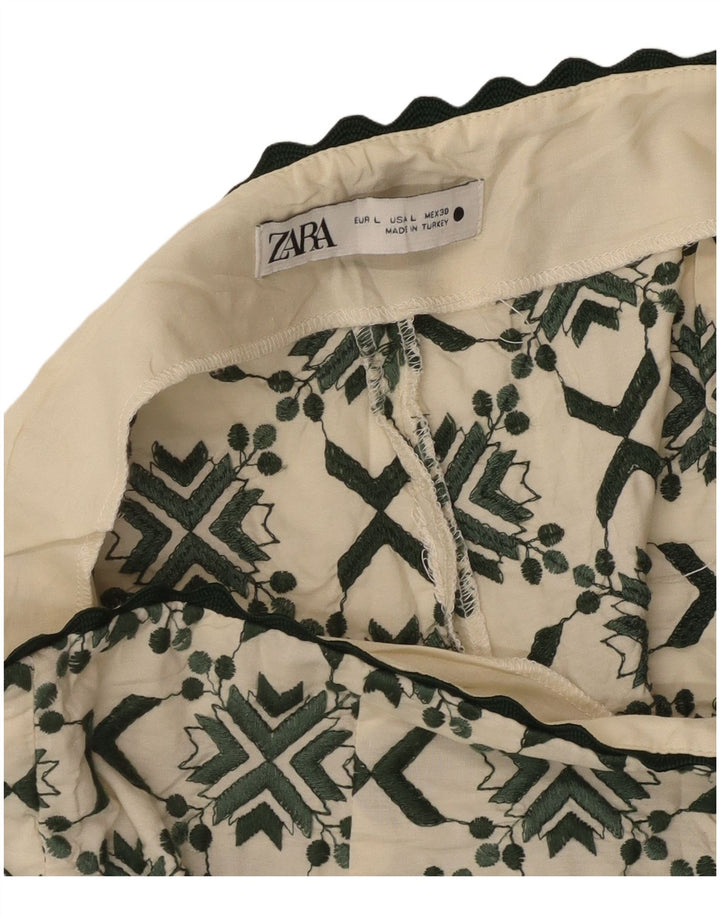 Zara Casual Shorts til kvinder Store W30 Off White Geometriske