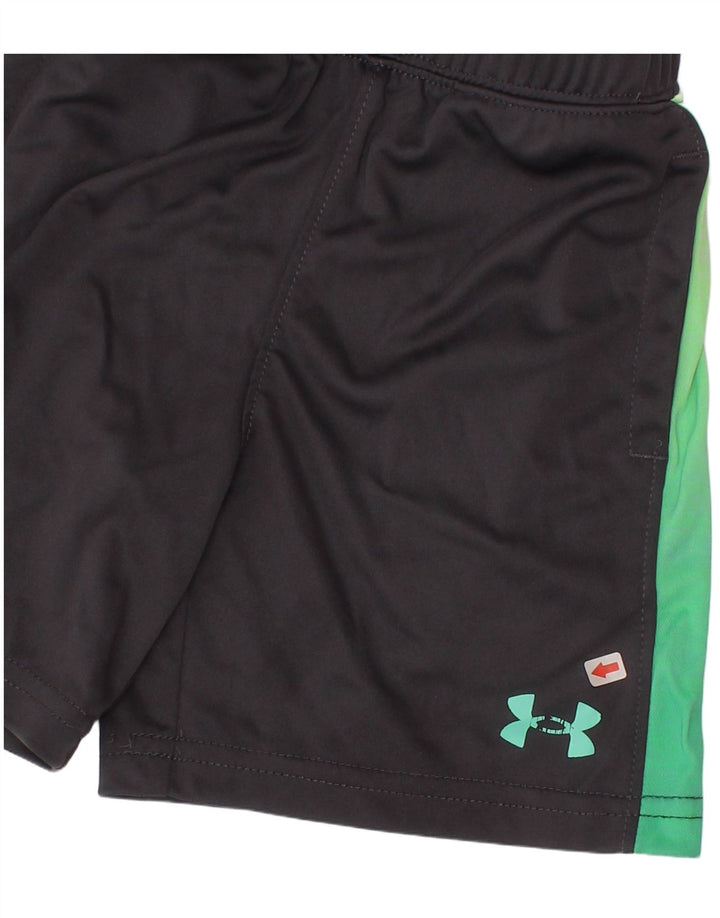 Under Armour Boys Sports Shorts 7-8 år Grå Colourblock