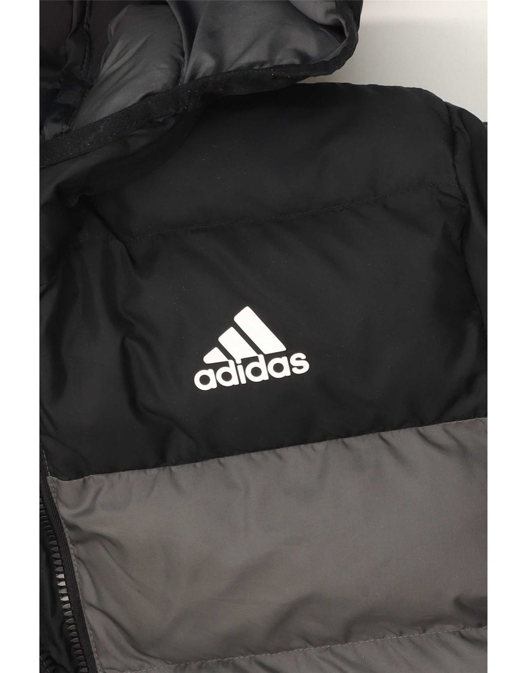 Adidas hættejakke til drenge 13-14 år Grå Colourblock