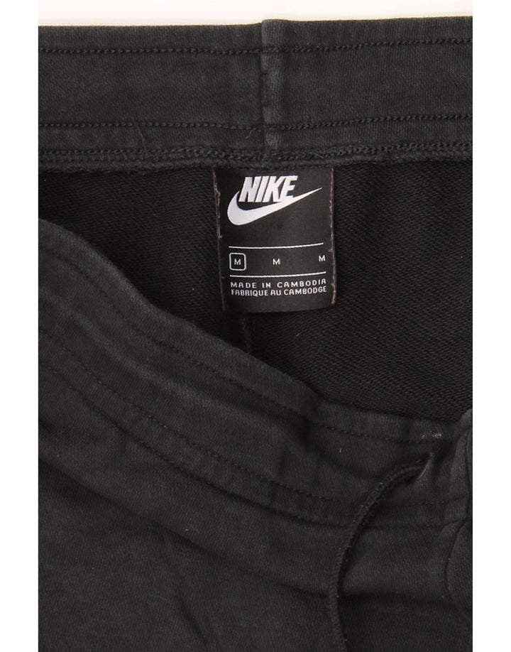 NIKE sportsshorts til kvinder UK 14 Medium Sort