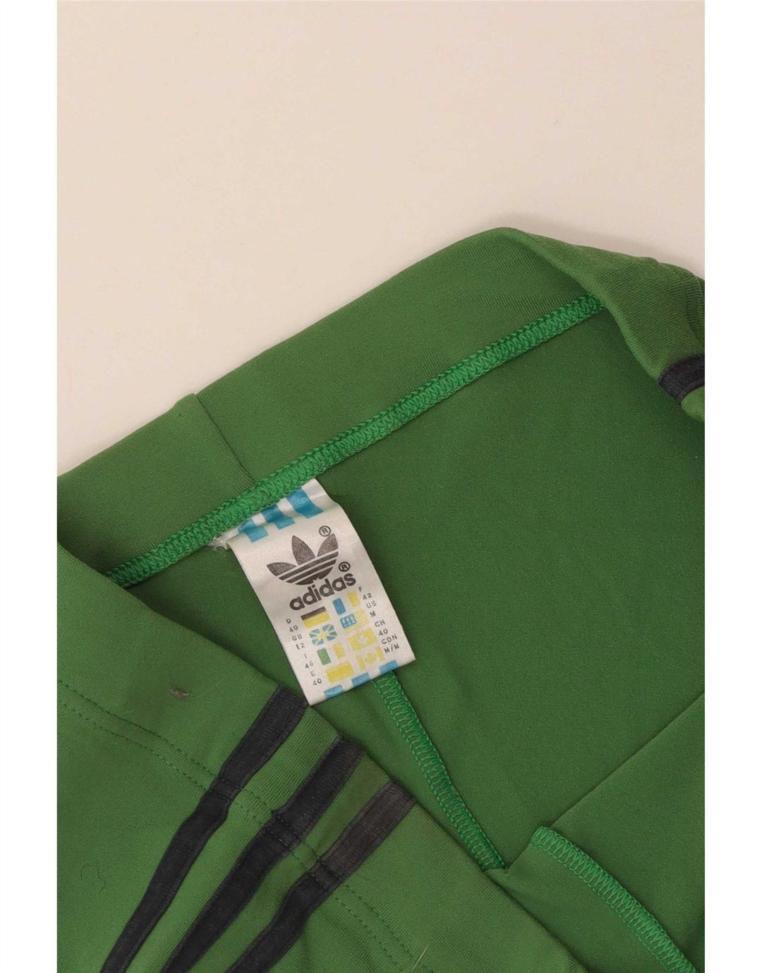 Adidas sportsshorts til kvinder UK 12 Mellemgrøn polyamid