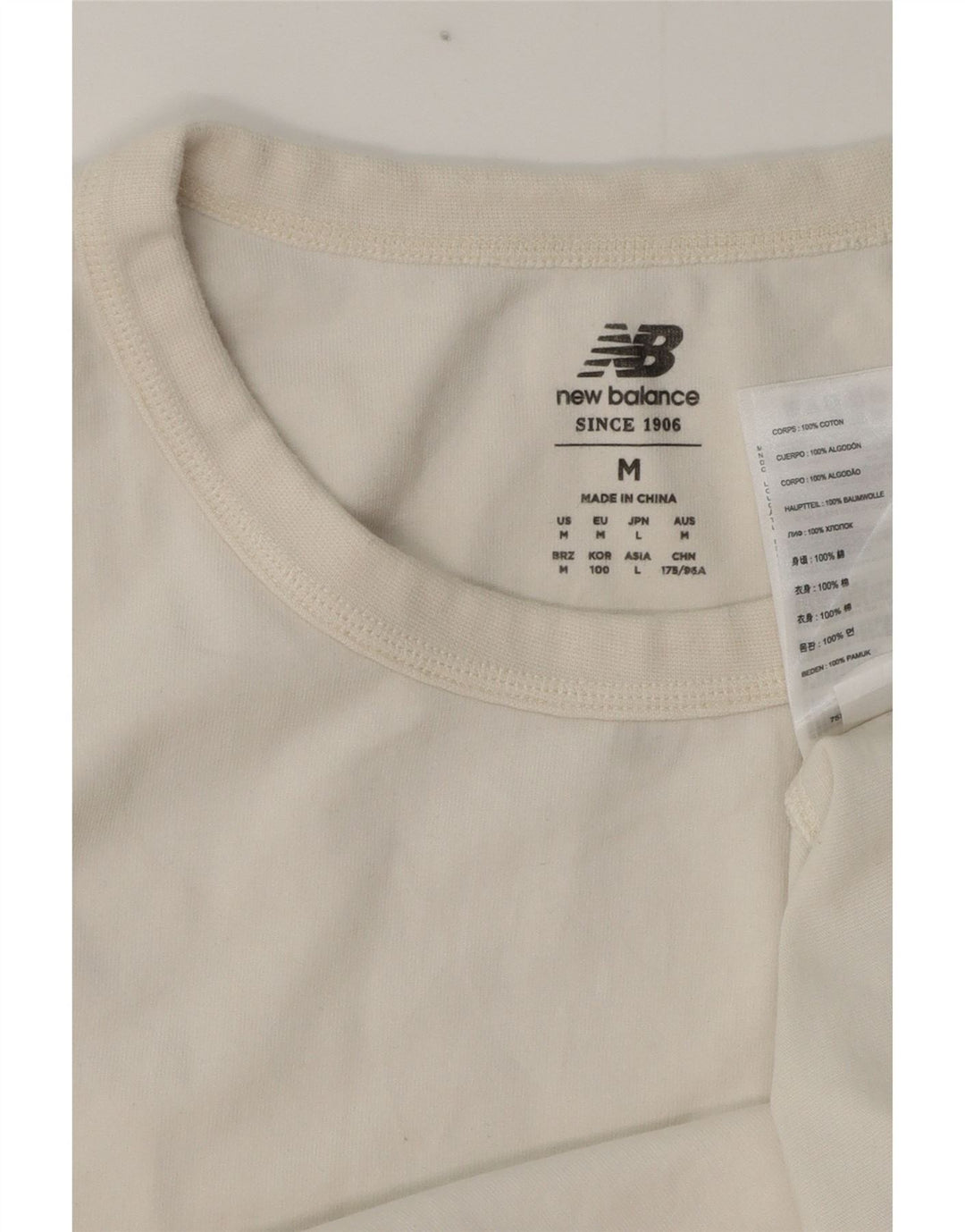 New Balance Herre T-Shirt Top Medium Hvid Bomuld