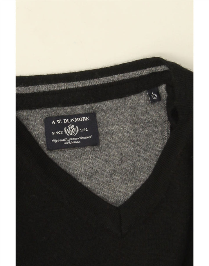 A.W.Dunmore Herre V-hals sweater IT 52 Stor sort uld