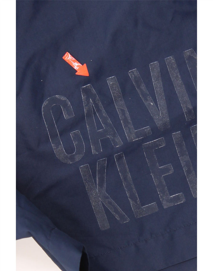 Calvin Klein Herre grafiske svømmeshorts Medium Navy Blue Polyester