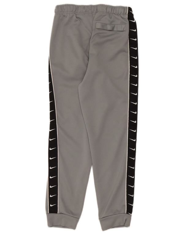 Nike Boys Grafisk træningsdragt Bukser Joggers 12-13 år Large Grå