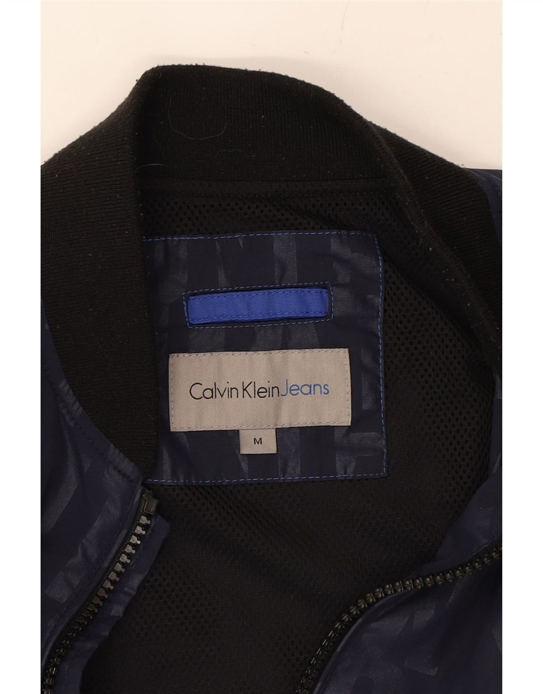 CALVIN KLEIN JEANS Mens Graphic Bomber Jacket UK 38 Medium Navy Blue Vintage Calvin Klein Jeans and Second-Hand Calvin Klein Jeans from Messina Hembry 