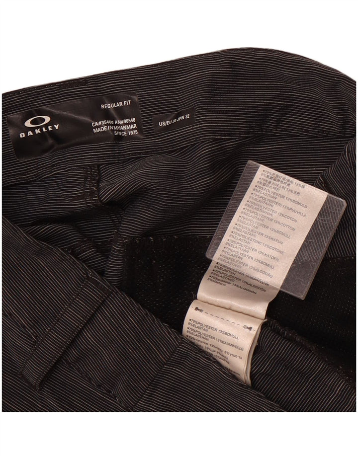 Oakley Herre Regular Fit Chino Shorts W30 Medium Grey Pinstripe Sports