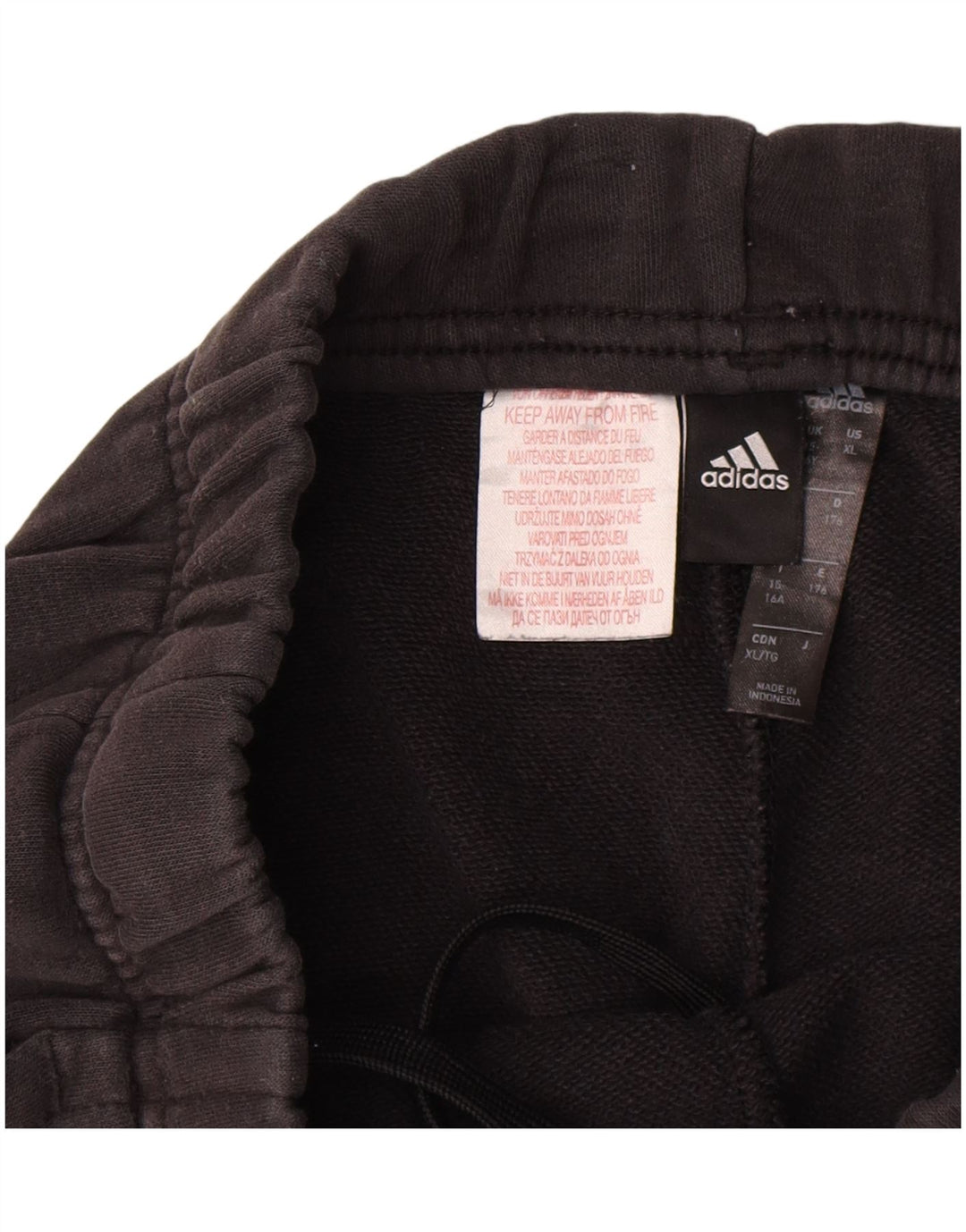 Adidas drenge sportsshorts 15-16 år sorte