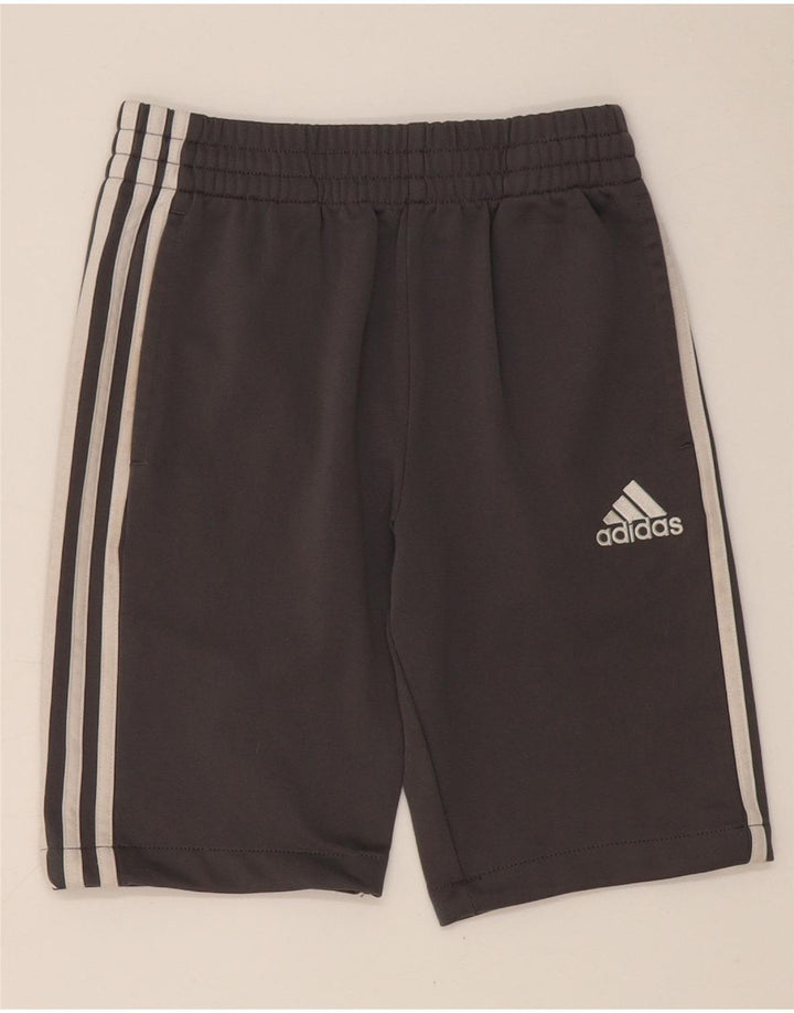 Adidas drenge sportsshorts 10-11 år mellemgrå