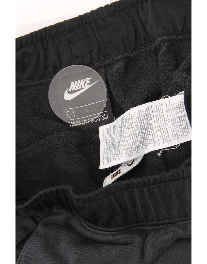 Nike Sportsshorts til mænd Large Black Colourblock Bomuld