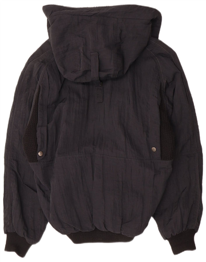 POP 84 Bomberjakke med hætte til mænd UK 40 Large Black Colourblock Polyamid