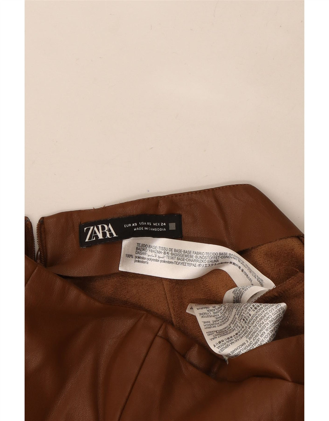 ZARA Shorts i imiteret læder til kvinder XS W25 brun polyester