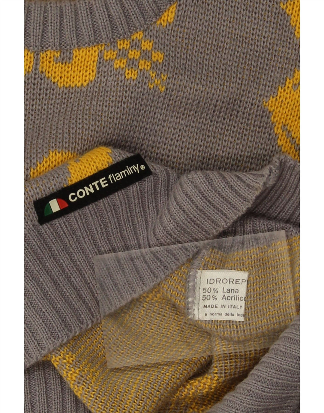 VINTAGE Mens Crew Neck Jumper Sweater Medium Grey Fair Isle Wool