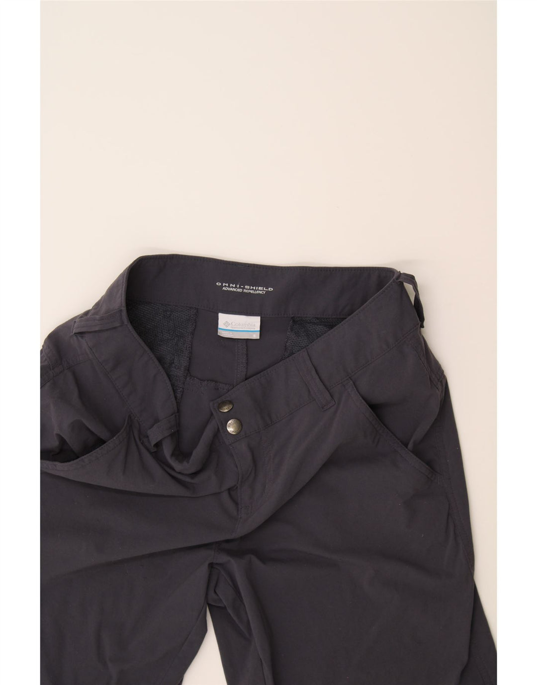 COLUMBIA Womens Omni-Shield Chino Shorts US 6 Medium W30  Navy Blue Nylon Vintage Columbia and Second-Hand Columbia from Messina Hembry 