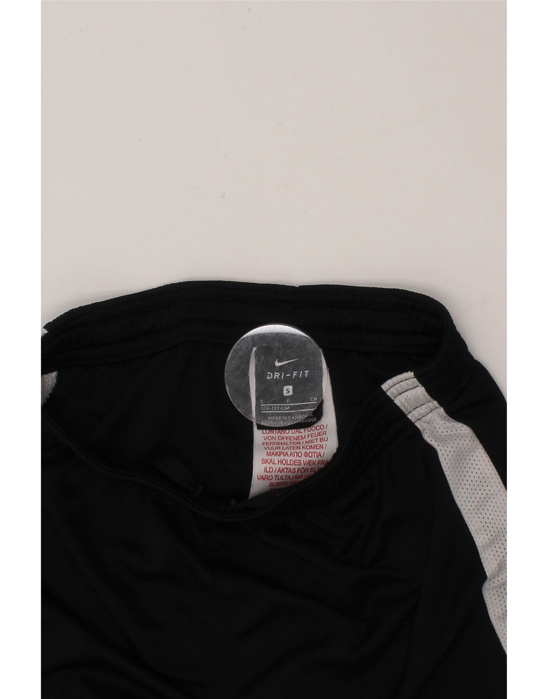 NIKE Boys Dri Fit Sport Shorts 7-8 Years Small Black Colourblock Polyester Vintage Nike and Second-Hand Nike from Messina Hembry 